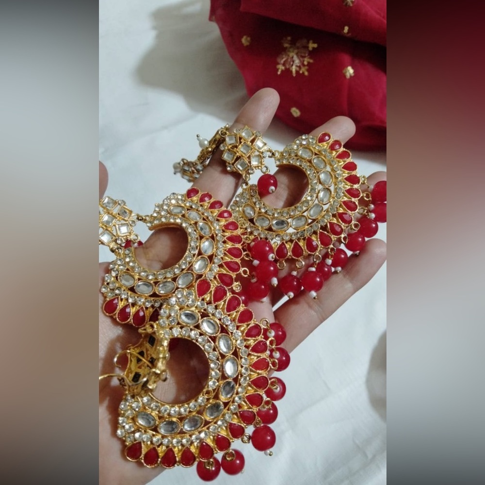 Kundan earrings nd tikka